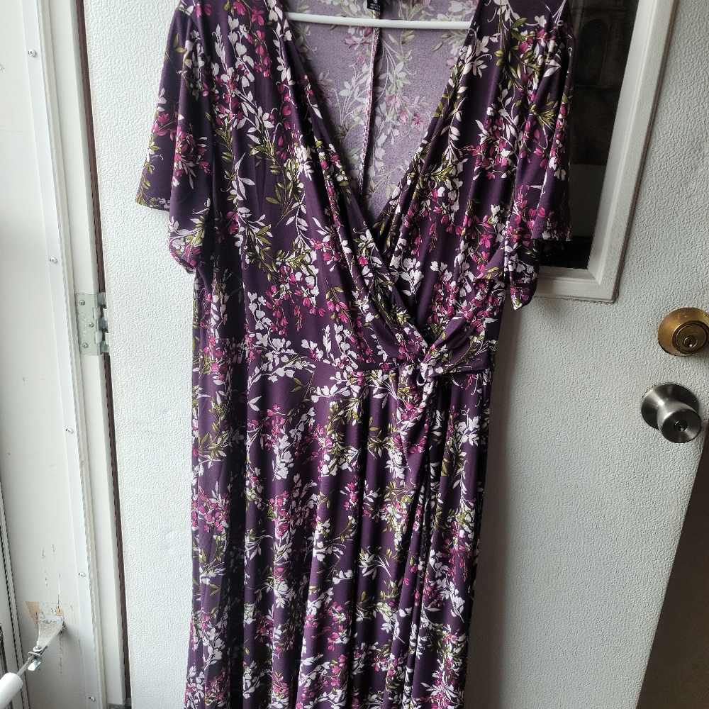 Purple Floral V-neck Dress